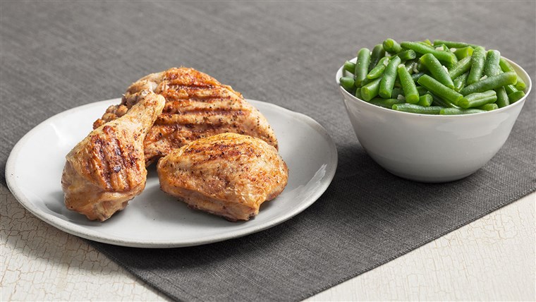 केएफसी: Kentucky Grilled Chicken Breast (on the bone) and a side of Green Beans