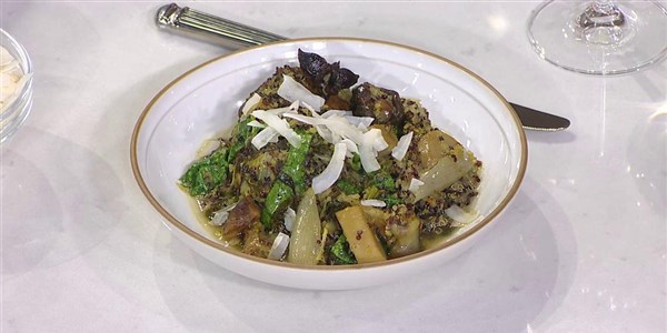 מאוהבת Chicken with Quinoa, Shiitake Mushrooms and Greens