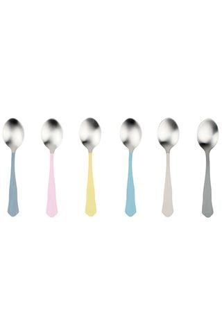 सुंदर to look at and to hold. These sweet spoons are perfect for mixing up coffee with a little conversation. 