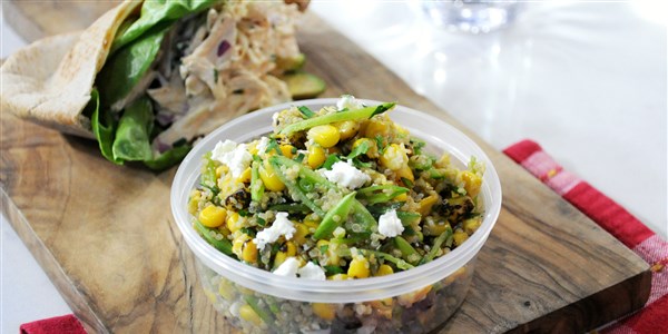 הצמד Pea, Charred Corn and Quinoa Salad