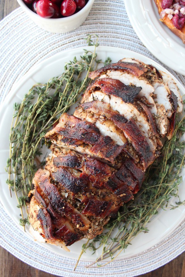 ग्लूटेन मुक्त Bacon Wrapped Turkey Breast recipe