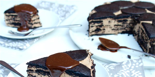 5-מרכיב No-Bake Chocolate Coffee Icebox Cheesecake