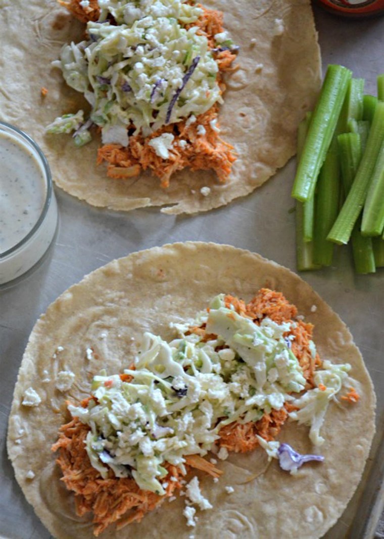 Bivaly chicken slow cooker tacos