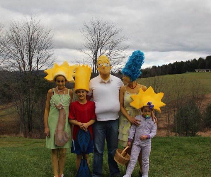 Család Halloween Costumes: The Simpsons