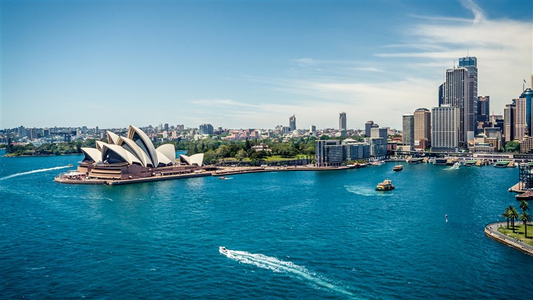 מאוחד Airlines giving away free tickets to Sydney, Australia