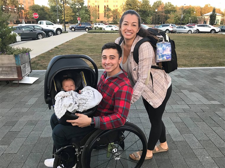 דיסן says she's been happy to see that her fiancée, Jason Kreig, who is paraplegic, has been able to hold his son and even change diapers. 