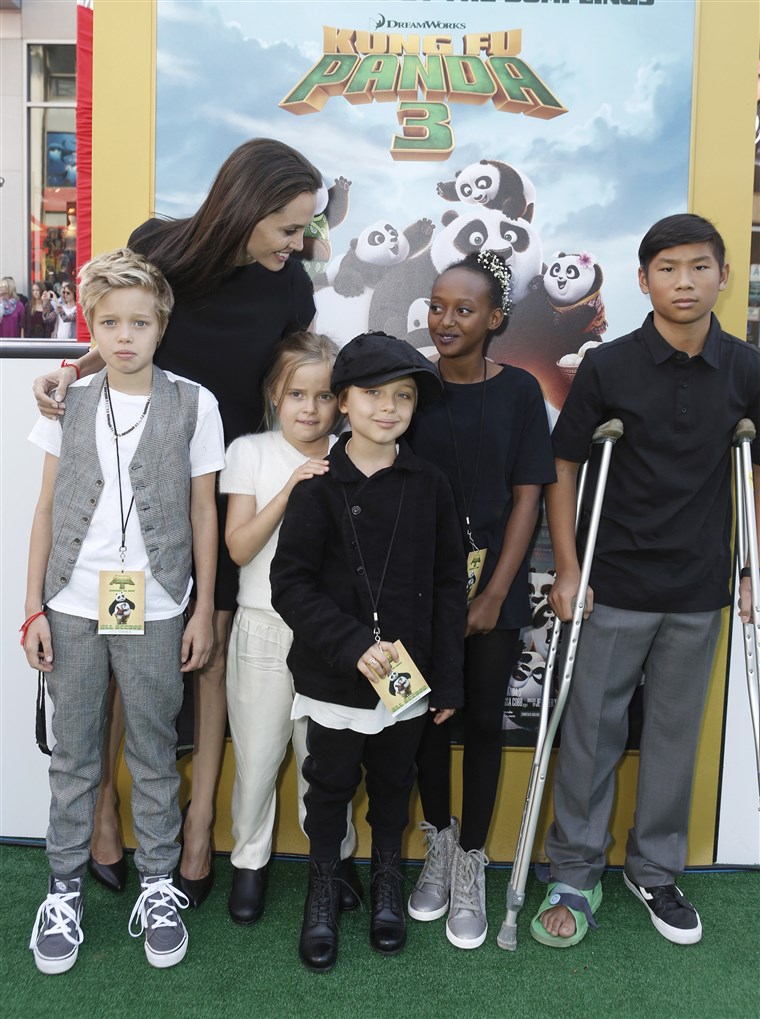 שילה Nouvel Jolie-Pitt, Angelina Jolie, Vivienne Marcheline Jolie-Pitt, Knox Leon Jolie-Pitt, Zahara Marley Jolie-Pitt, Pax Thien Jolie-Pitt