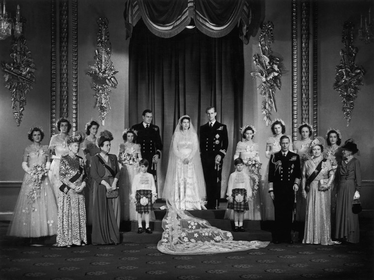 राजकुमारी Elizabeth, future queen of England, at her wedding to Philip Mountbatten