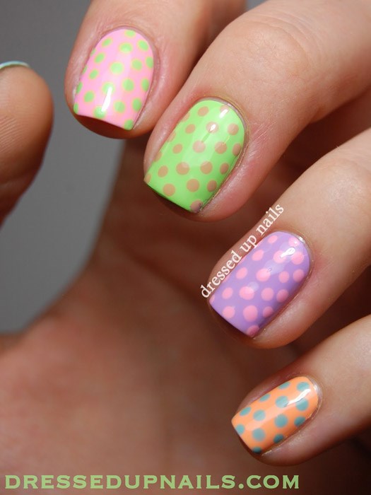 חג הפסחא nail art designs to DIY: Polka dots