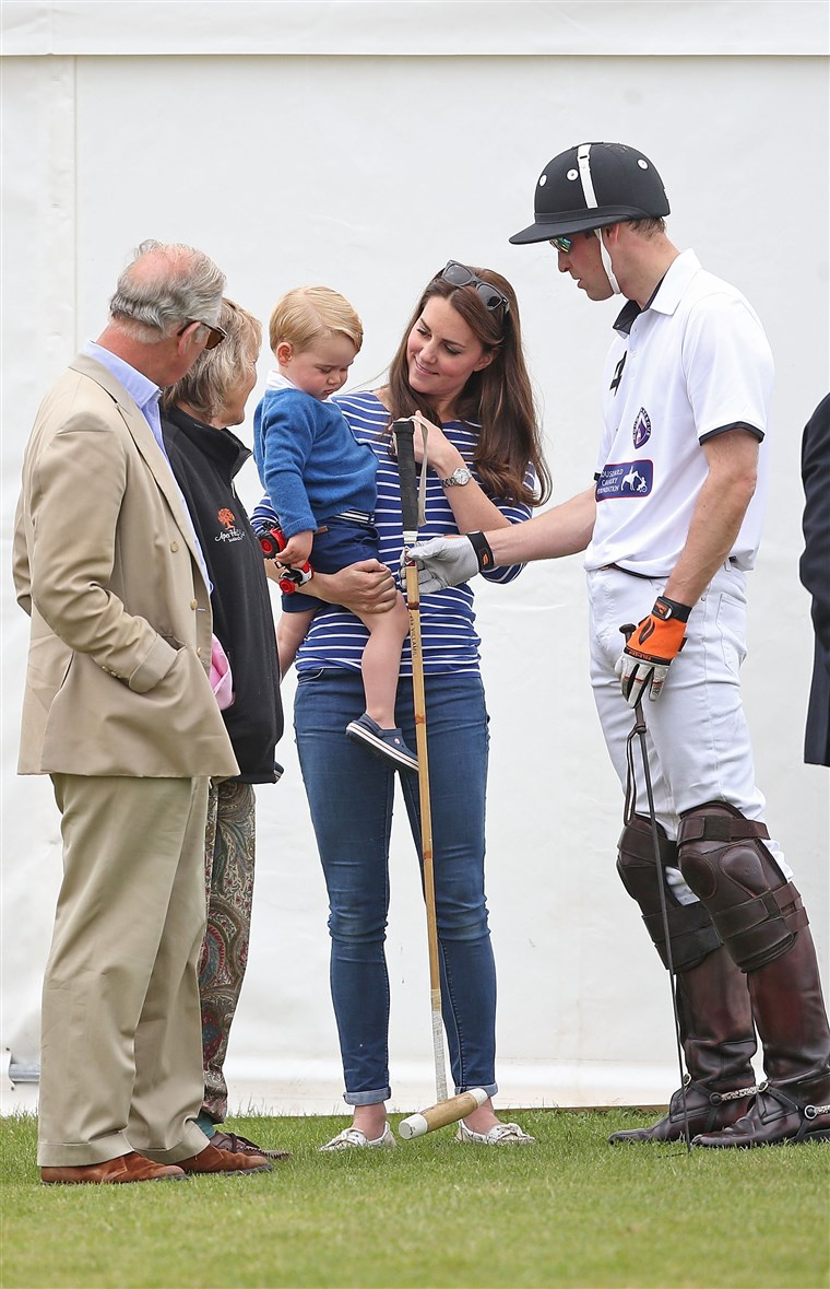 דוכס Of Cambridge and Prince Harry play In Gigaset Charity Polo Match