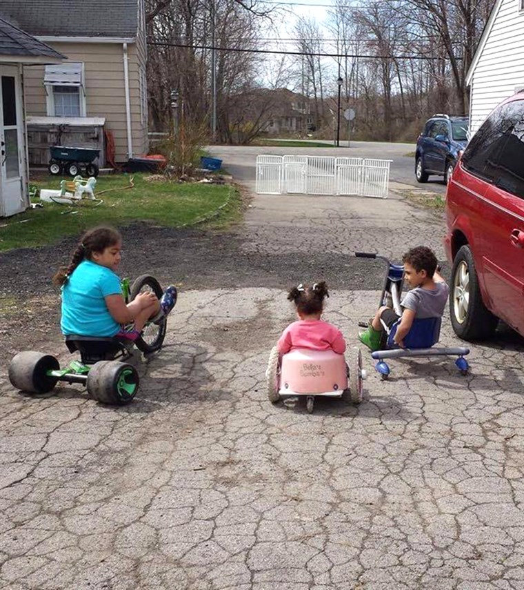 A Bubmo-seat wheelchair makes it easier for Bella, who has spina bifida, to be independent.