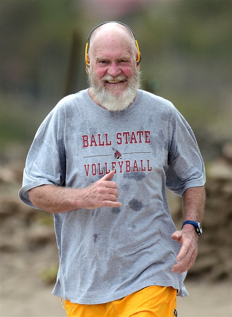 * בלעדי * A bearded David Letterman takes a run around the Caribbean islands