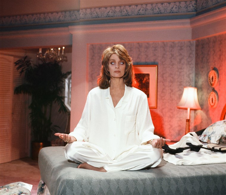 वह's got more than Bette Davis eyes: Marlena Evans (Deidre Hall) is possessed.