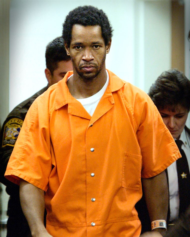 János Allen Muhammad, here arriving in court in 2002, was put to death by lethal injection in 2009.