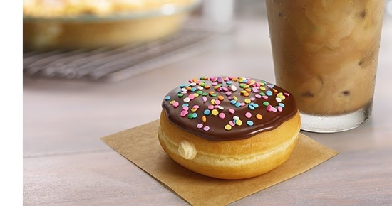 דנקין' Donuts cake batter doughnut