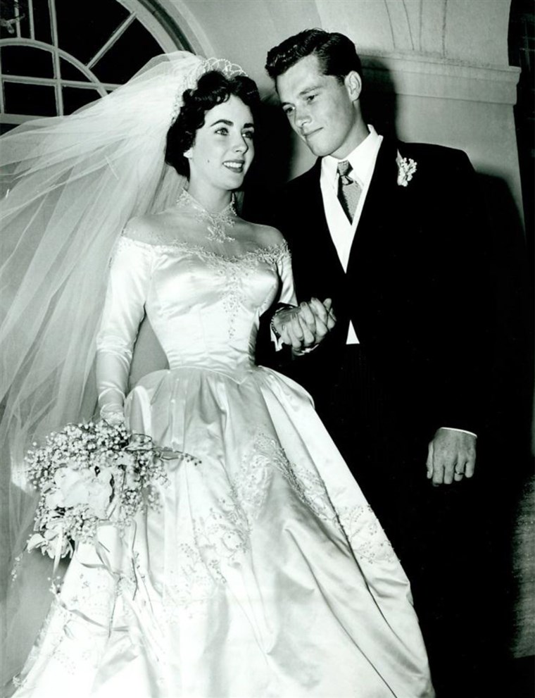 Elizabeta Taylor, 18, shown at her 1950 wedding to hotel heir Conrad “Nicky” Hilton.