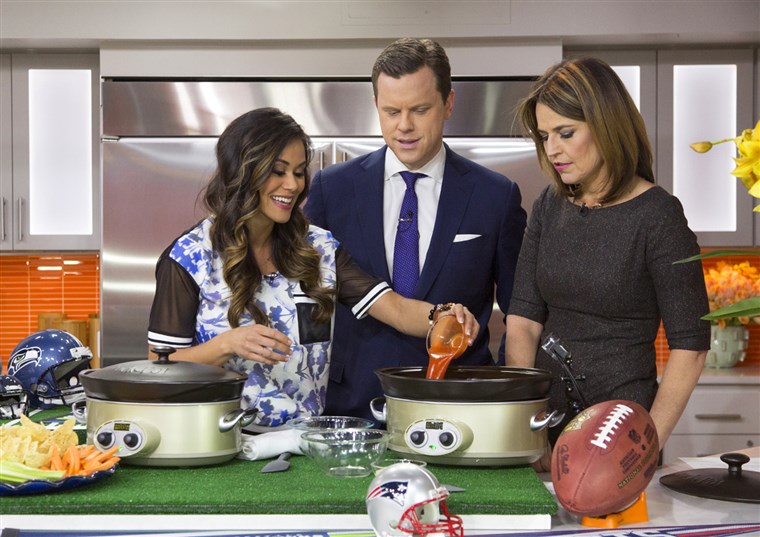 היום Show: Brandi Milloy cooks Super Bowl dips on January 28, 2015.