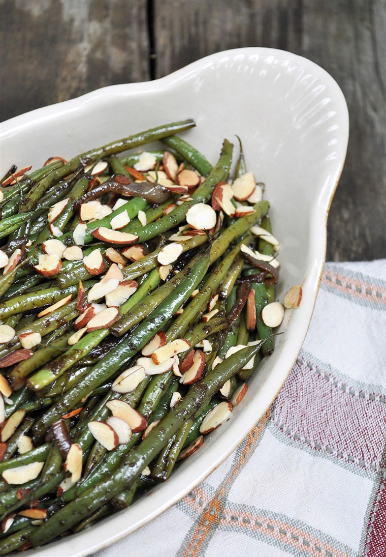 sauteed Green Beans with Toasted Almonds 