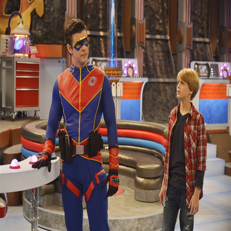 जेस Norman as Kid Danger, and Captain Man, played by Cooper Barnes.