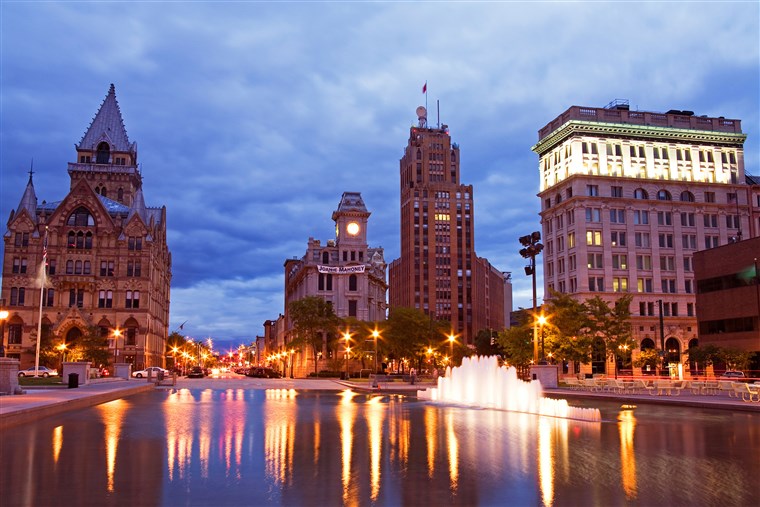 A New York-i Syracuse, a Közép-Európa közepén fekvő középkori város. 