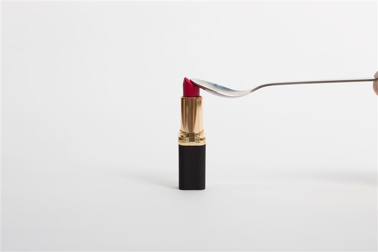 मेकअप hacks: Lipstick