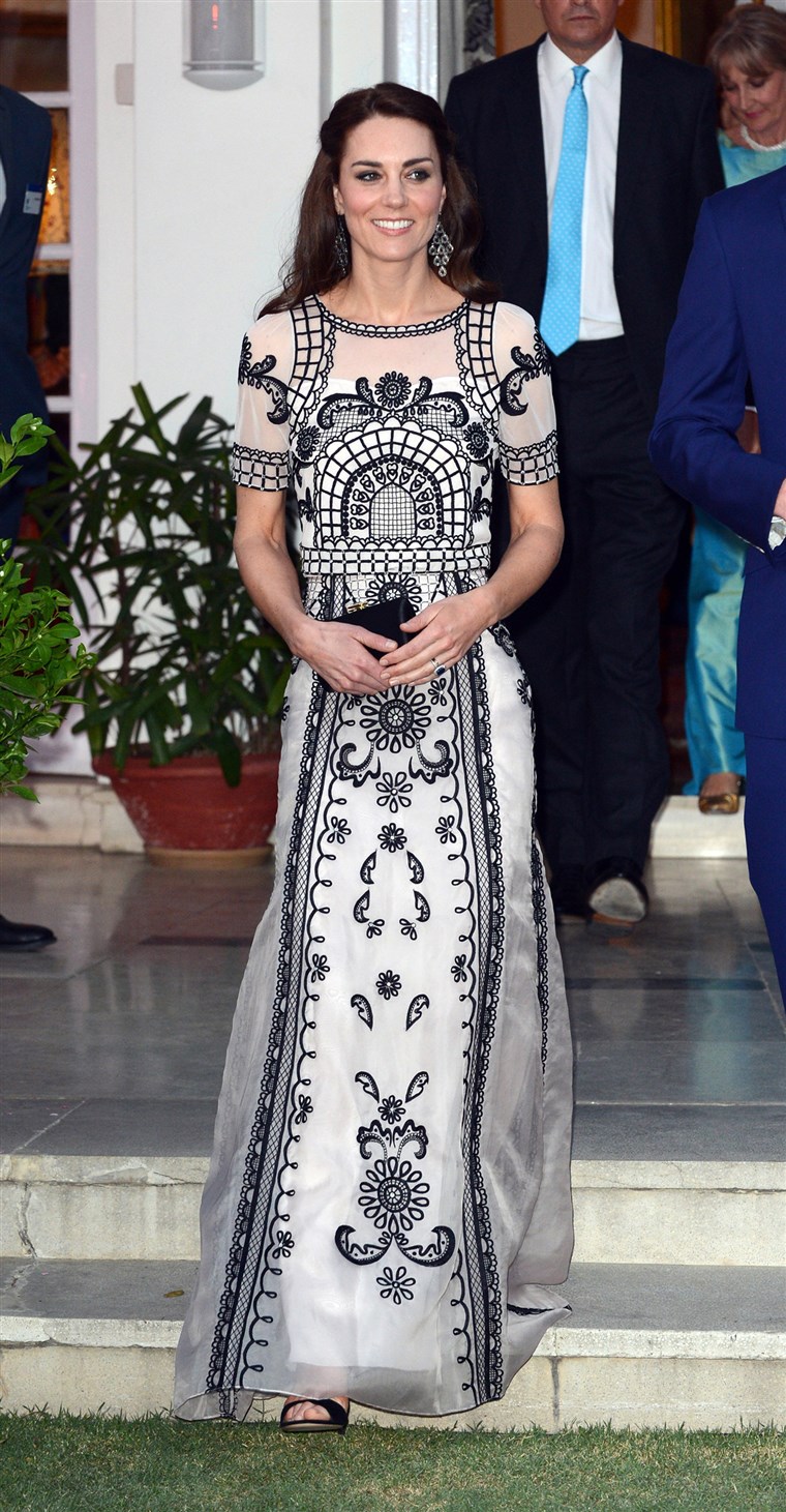 תמונה: The Duke & Duchess Of Cambridge Visit India & Bhutan - Day 2