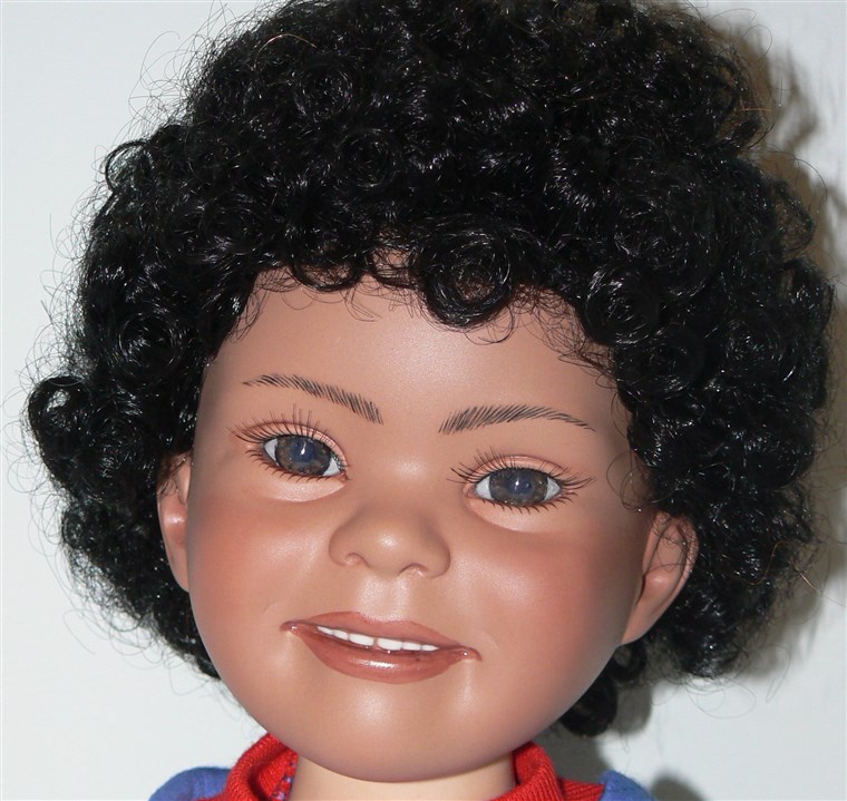 गुड़िया for Downs doll head
