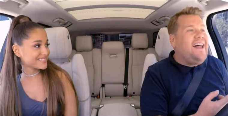 אריאנה Grande and James Corden in Carpool Karaoke