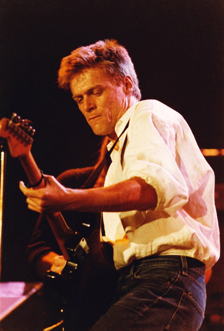 בריאן Adams Performs At The Princes Trust Concert At Wembley Arena In 1987