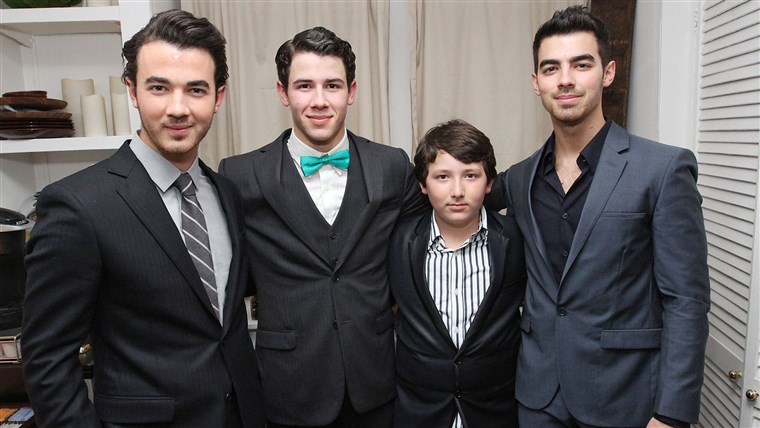 Minden the Jonas brothers