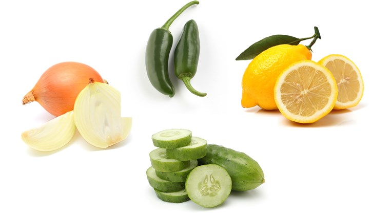 קייט Hudson's Favorite Healthy Snacks: Cucumbers with lots of jalapeño, white onions and lemon juice