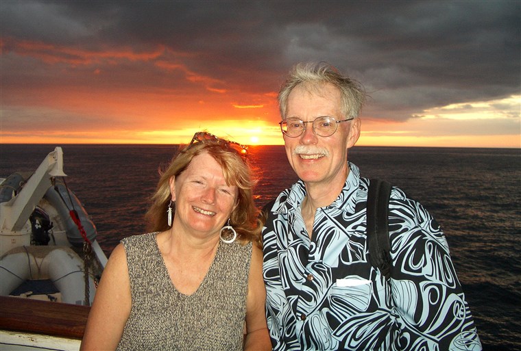 פרד and Patricia Espenak on eclipse expedition to the Galapagos Islands.