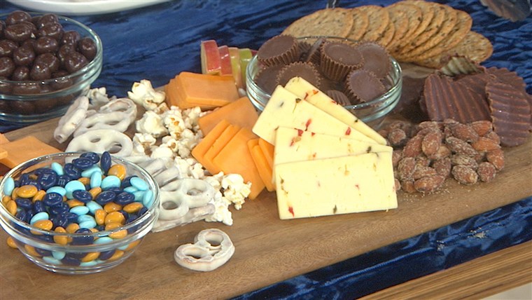 केल्सी Nixon's Ultimate Snack Board, Bruschetta Board, Sweet & Salty Board