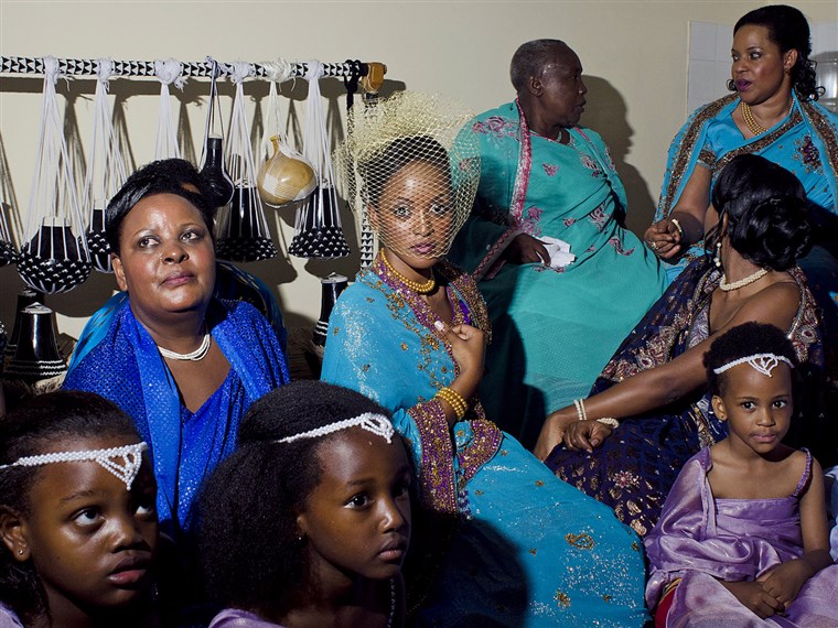 छवि: CORRECTION-UGANDA-ROYALS-WEDDING-US
