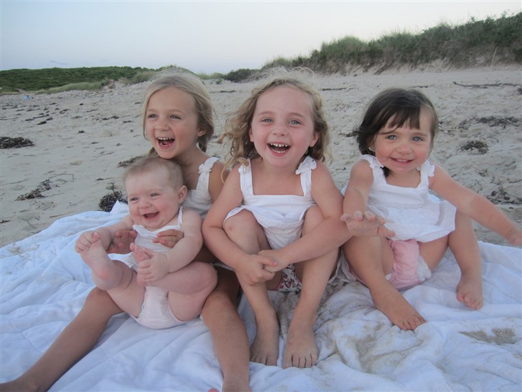 Konzerviranje's four girls.