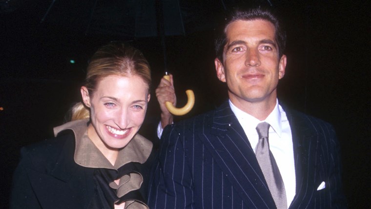 Ivan Kennedy Jr. and his wife Carolyn Bessette arrive at the US Customs House in New York city May 19, 1999 for the Newman's Own/George Awards honoring...