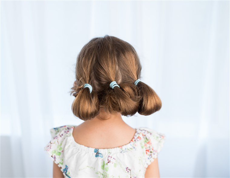 נמוך up-do hairstyle for kids