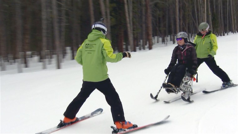 איימי Van Dyken-Rouen skiing