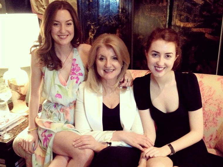 כריסטינה Huffington with her mom and sister