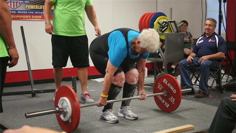 शर्ली Webb, a 78-year-old grandma who has set records for deadlifting 225 pounds in weightlifting competitions
