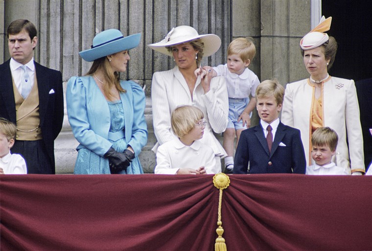 királyi Family At Trooping The Color
