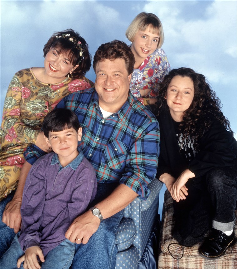 ROSEANNE, Roseanne, Michael Fishman, John Goodman, Lecy Goranson, Sara Gilbert, Season 6. 1988-1997.