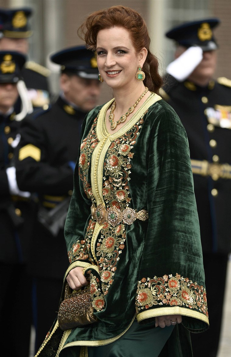 राजकुमारी Lalla Salma of Morocco leaves the Nieuwe Kerk church after the inauguration in Amsterdam April 30, 2013. The Netherlands is celebrating Quee...