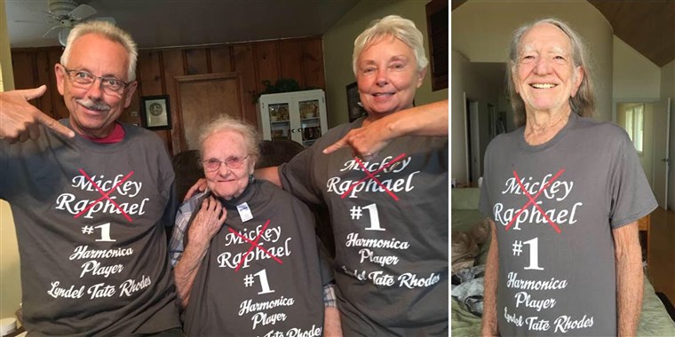 विली Nelson and Lyndel Rhodes with her kids sporting a shirt calling her a better harmonica player than Nelson's band mate, Mickey Raphael.