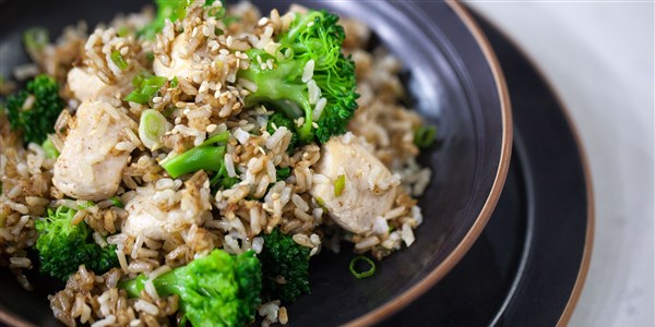 מסעדה בסגנון Asian-Inspired Chicken & Broccoli