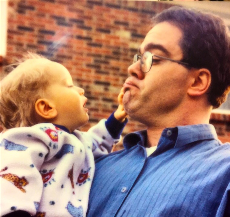 ג 'ף Wright and his son Adam as a baby.