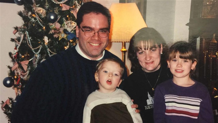 ה Wright family: Father Jeff, son Adam, mother Nancy and daughter Abbie.