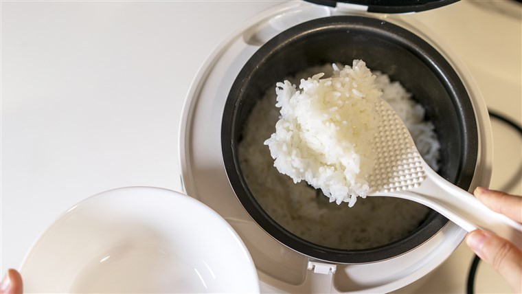 איך to cook rice in a rice cooker
