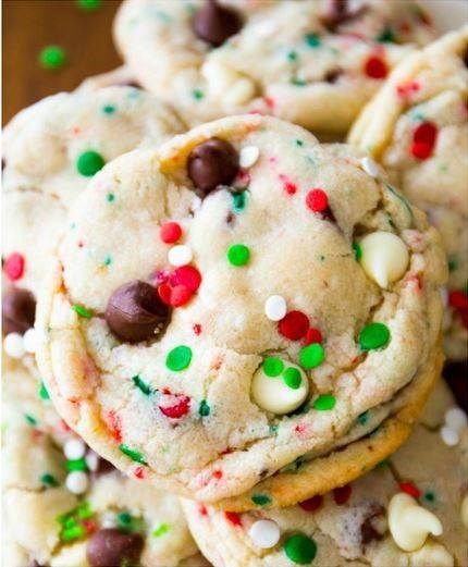 क्रिसमस cookies: Cake batter chocolate chip cookie