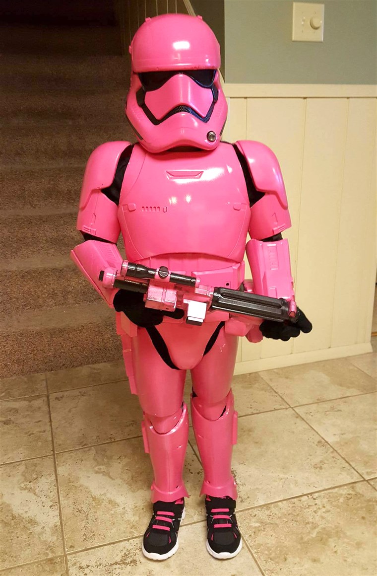 छवि: Pink stormtrooper